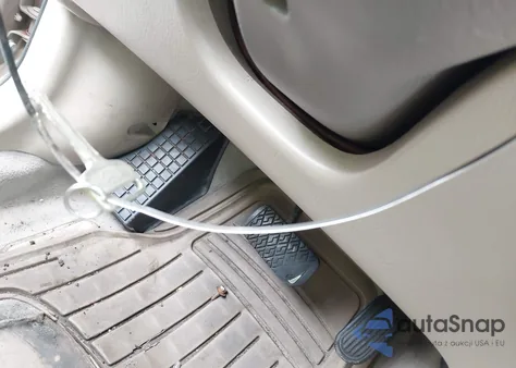 2004 Toyota Corolla Le from USA, damaged, VIN 2T1BR32E84C273482